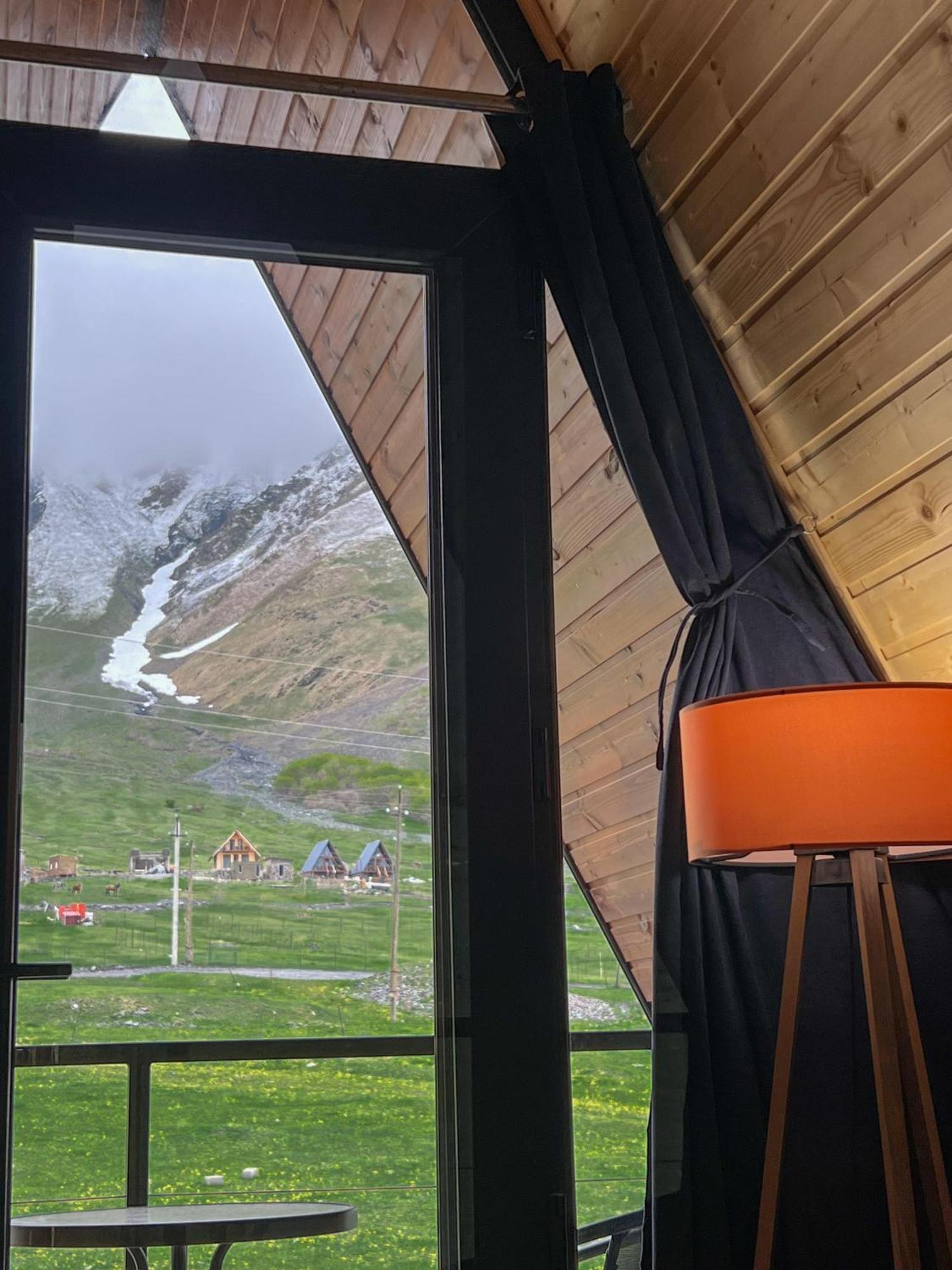 Savalley Kazbegi Екстериор снимка